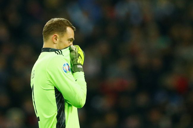 مانويل نوير يثير الجدل مجدداً في بايرن ميونيخ بسبب «الرقم 1»