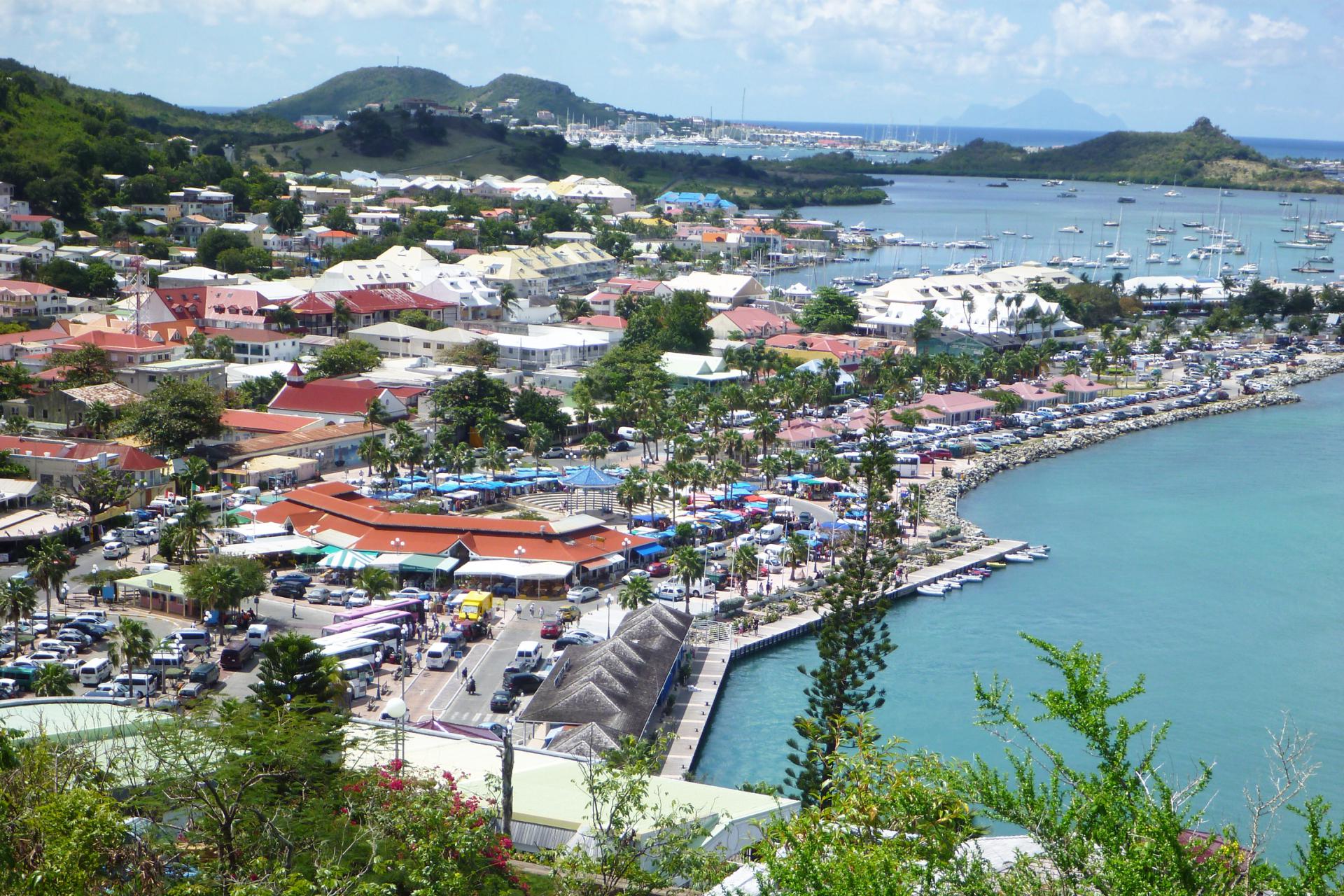 مليارديرات العالم يستعدون للاحتفال بأعياد الميلاد في «الجزر الفاخرة» بالبحر الكاريبي (صور)