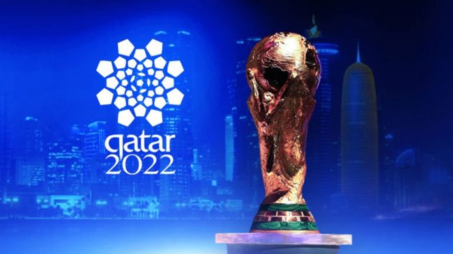 مسؤول قطري يدعو منتقدي مونديال 2022 للسفر إلى الدوحة بدلاً من التحدث من على الأرائك