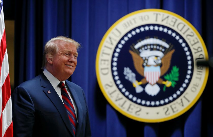 ما سر الموقف الأمريكي غير الحاسم من طرفي النزاع في ليبيا؟ فتِّش عن «المكالمة الغريبة»