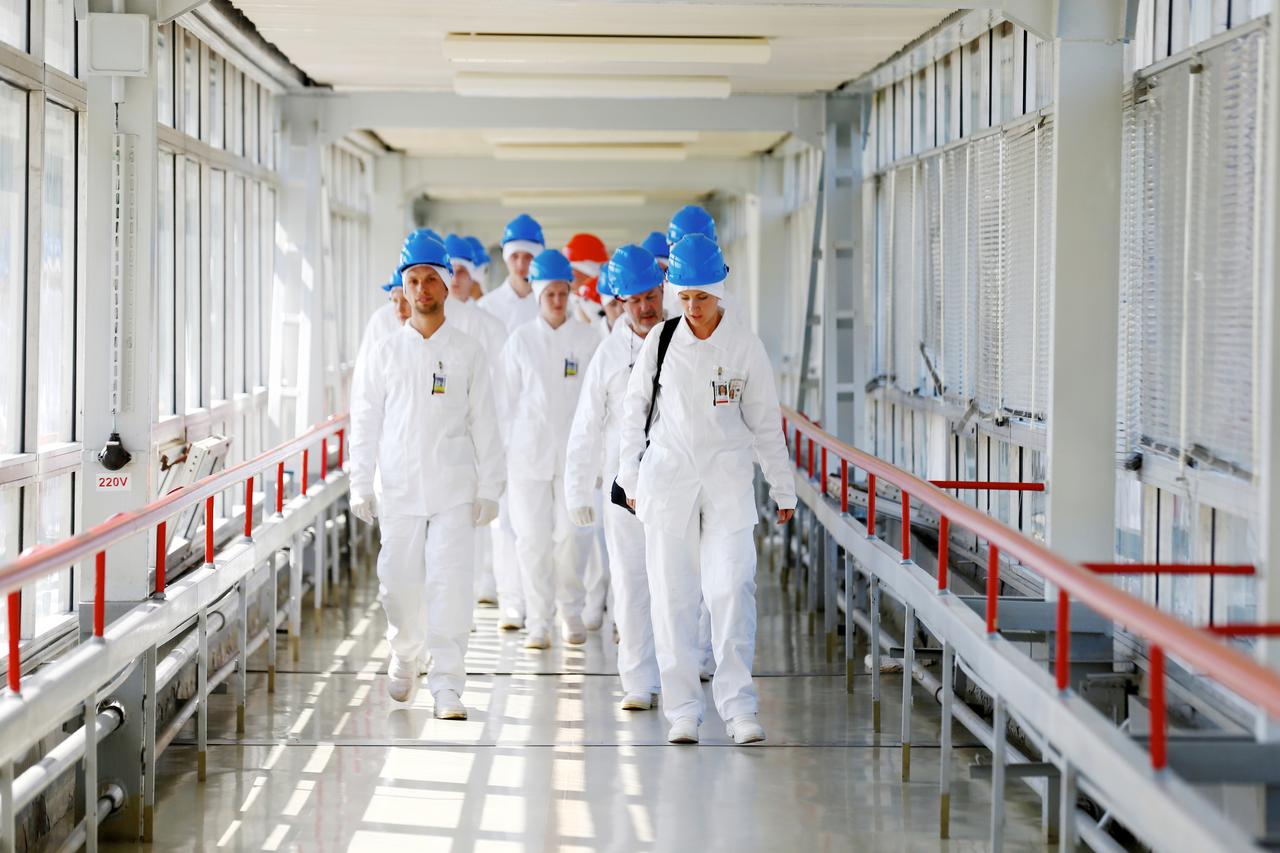 أيهما يتعرض لإشعاع أكثر: عمال الإنقاذ بمفاعل تشيرنوبل المنكوب أم رواد الفضاء؟