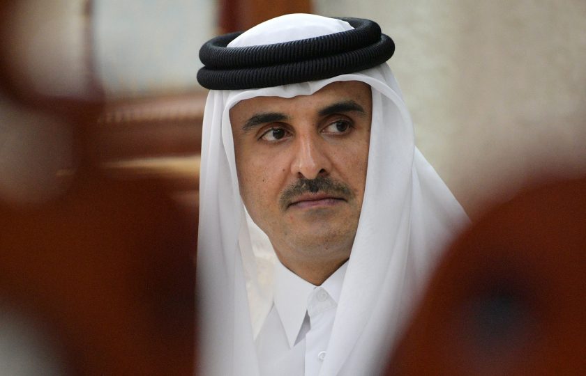 قطر: الأمير تميم يقبل استقالة رئيس الوزراء ويعين خلفاً له