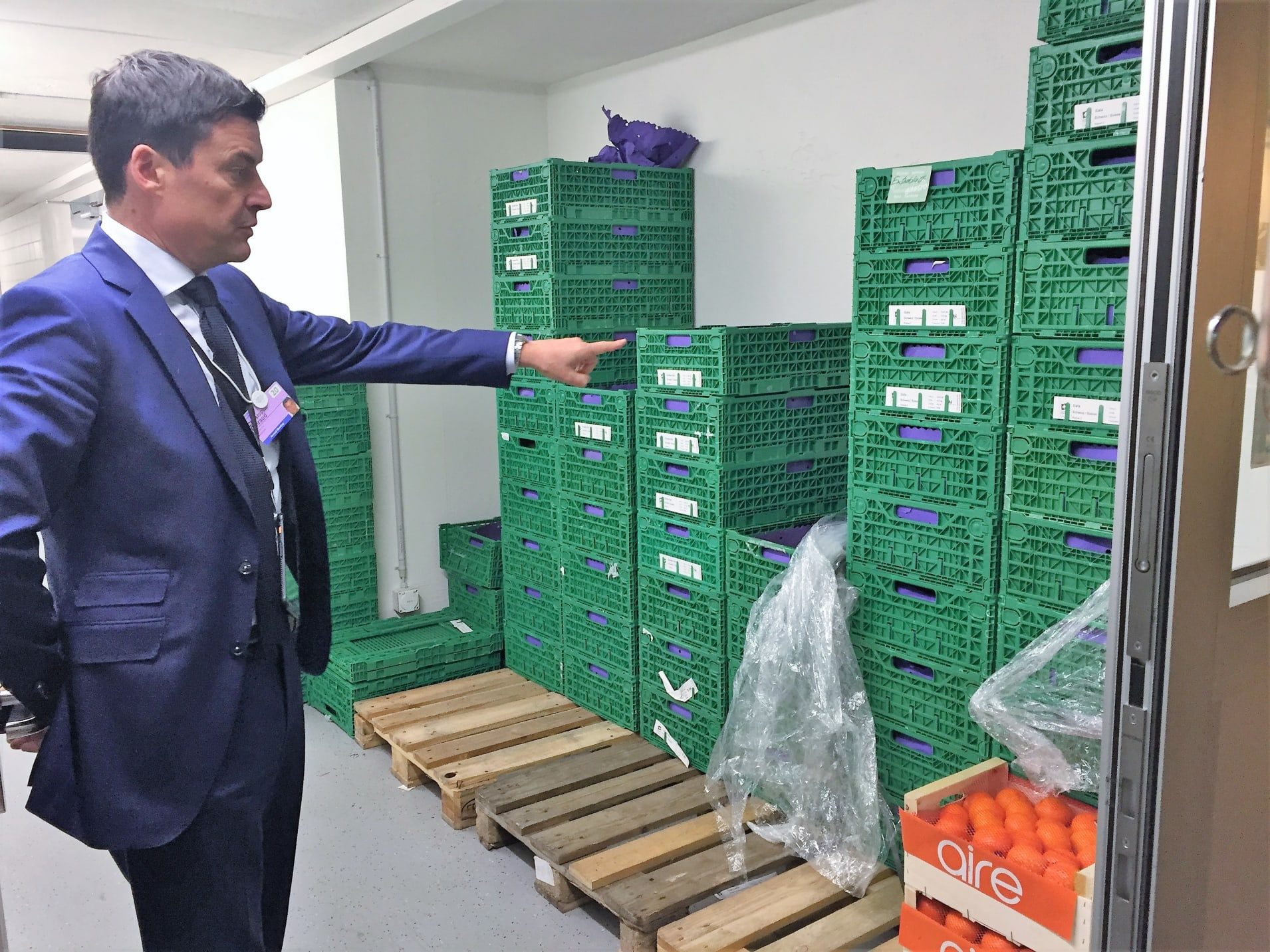 لا يقدّمون الكافيار أو كبد الإوز.. مطبخ دافوس يقدم وجباته لـ8000 ضيف، وزعماء العالم يأكلون الشطائر العادية