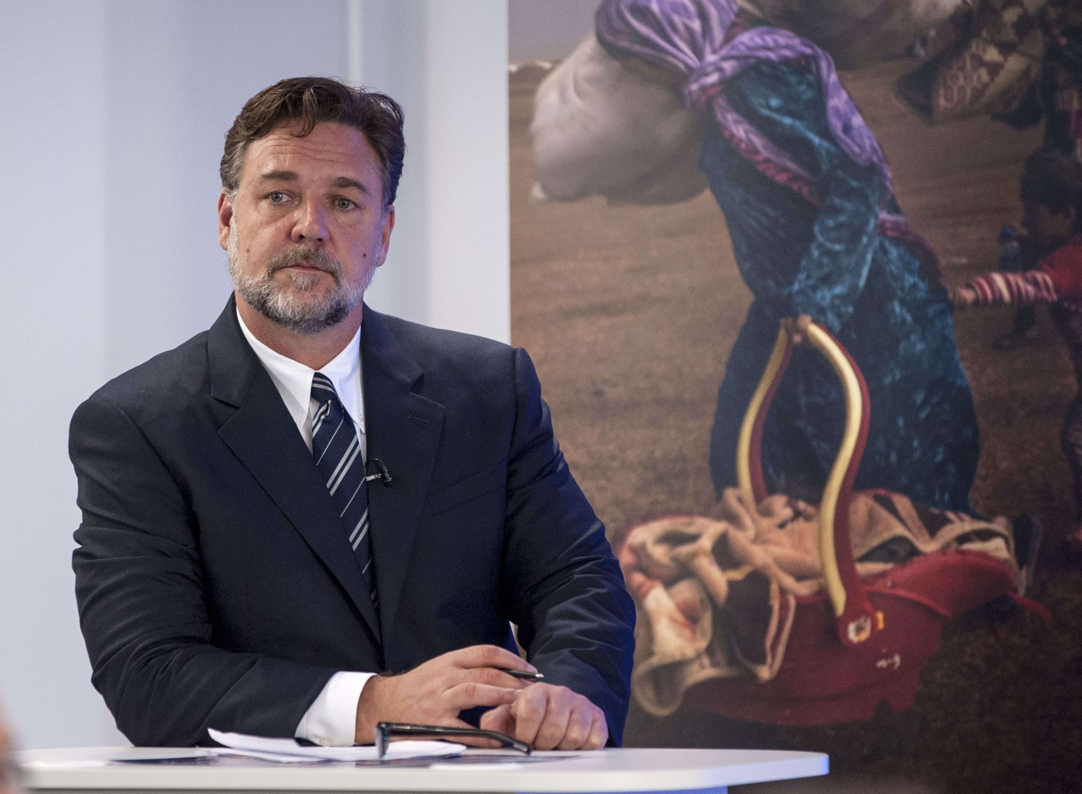 بعد حرائق أستراليا المدمرة.. الممثل راسل كرو ينشر صوراً مذهلة توضح كيف أعادت الأمطار إحياء الطبيعة