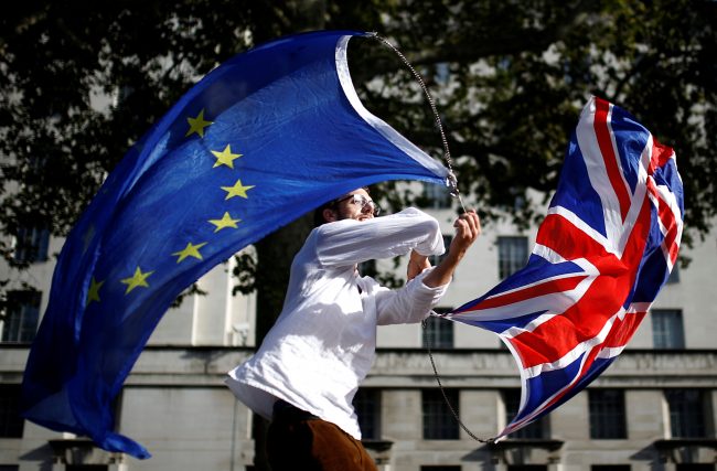 عملة جديدة لبريطانيا بمناسبة خروجها من الاتحاد الأوروبي، لندن كتبت عليها رسالة للعالم