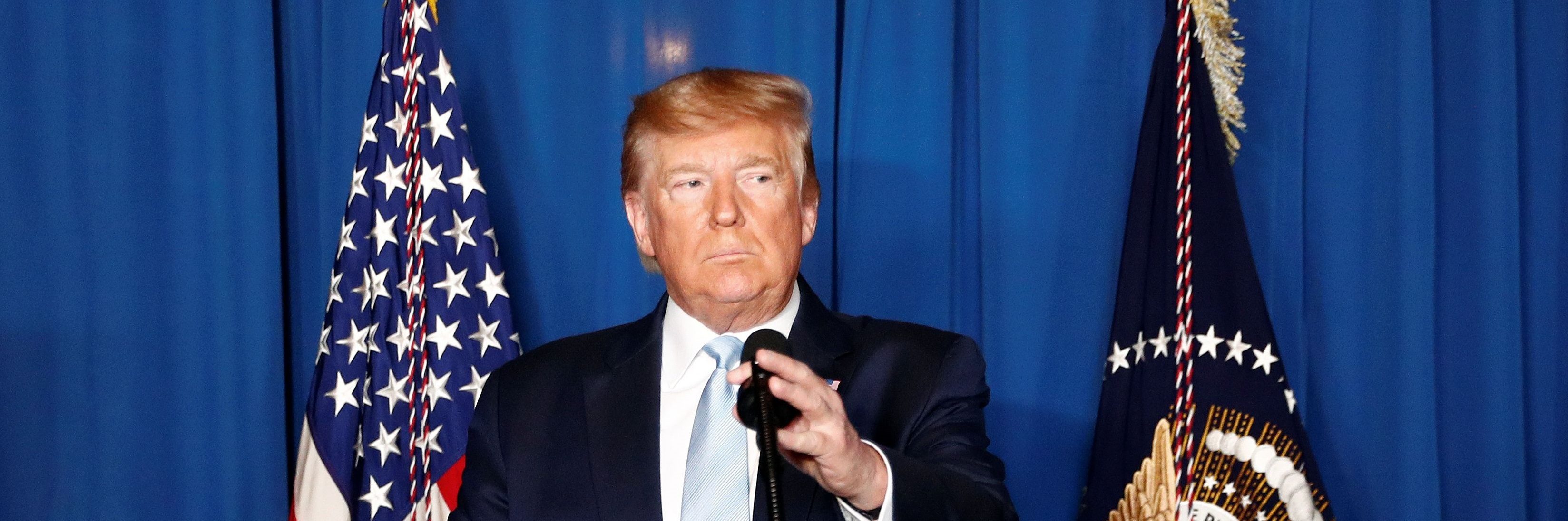 ترامب يتوعد بضرب 52 موقعاً إيرانيا «بسرعة وقوة» إذا هاجمت طهران أمريكيين