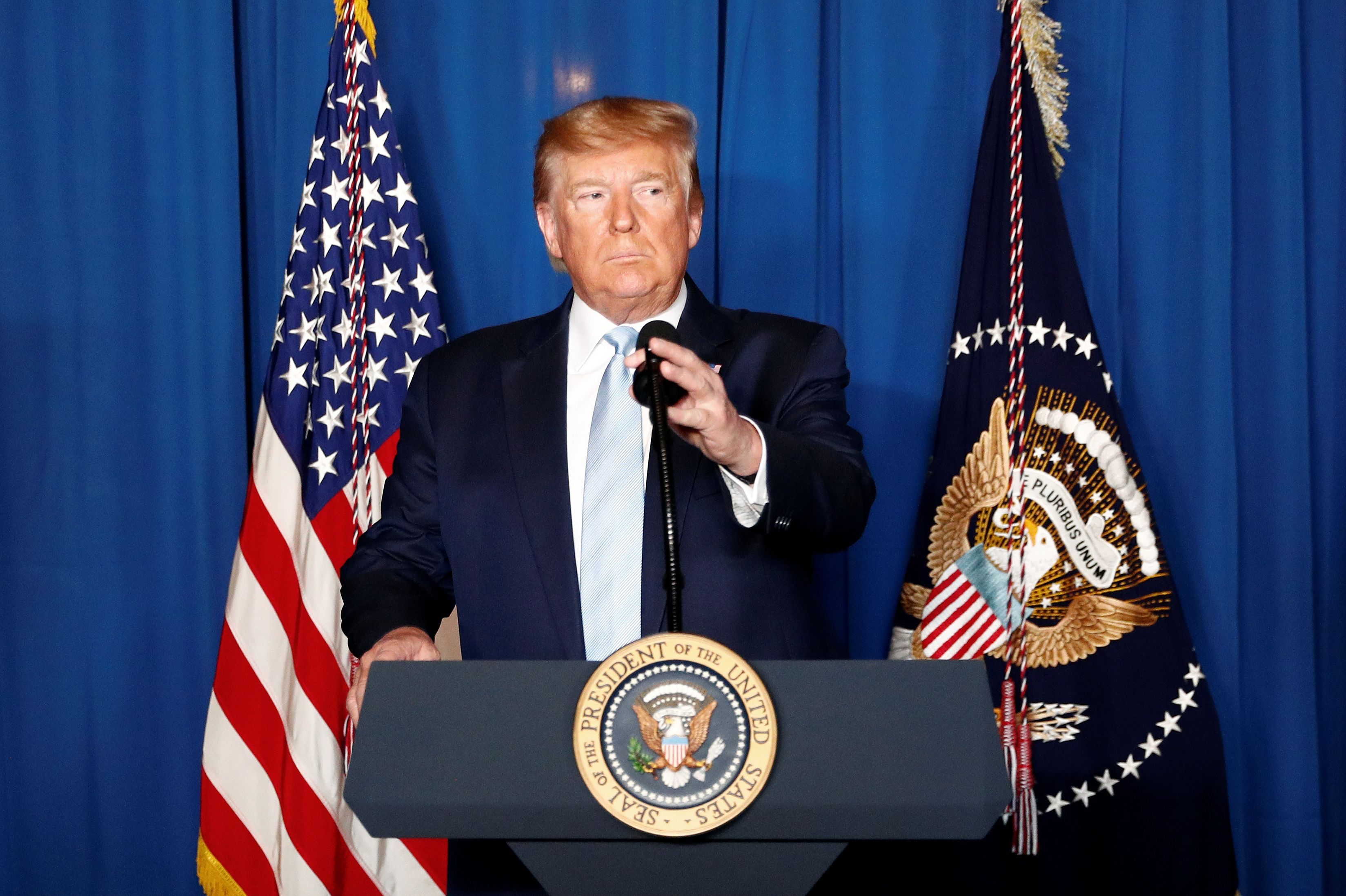 «وحش كاسر حاول تفجير سفارتنا».. ترامب يتحدث عن «مؤامرة» دفعته لقتل سليماني