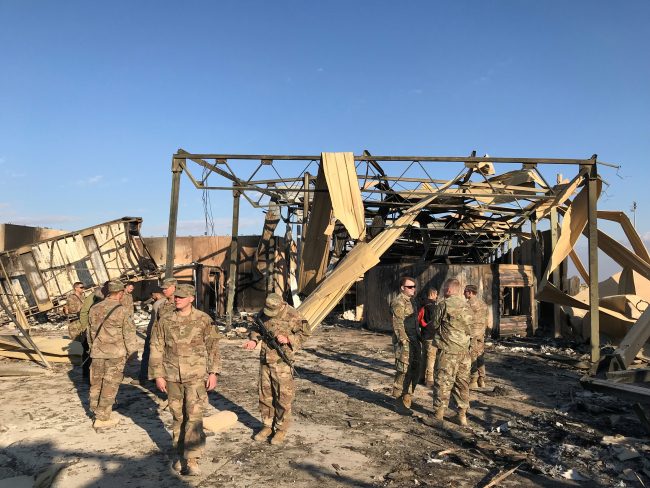 قصف بالصواريخ على مطار بغداد.. استهدف قاعدة عسكرية تضم  مستشارين أمريكيين