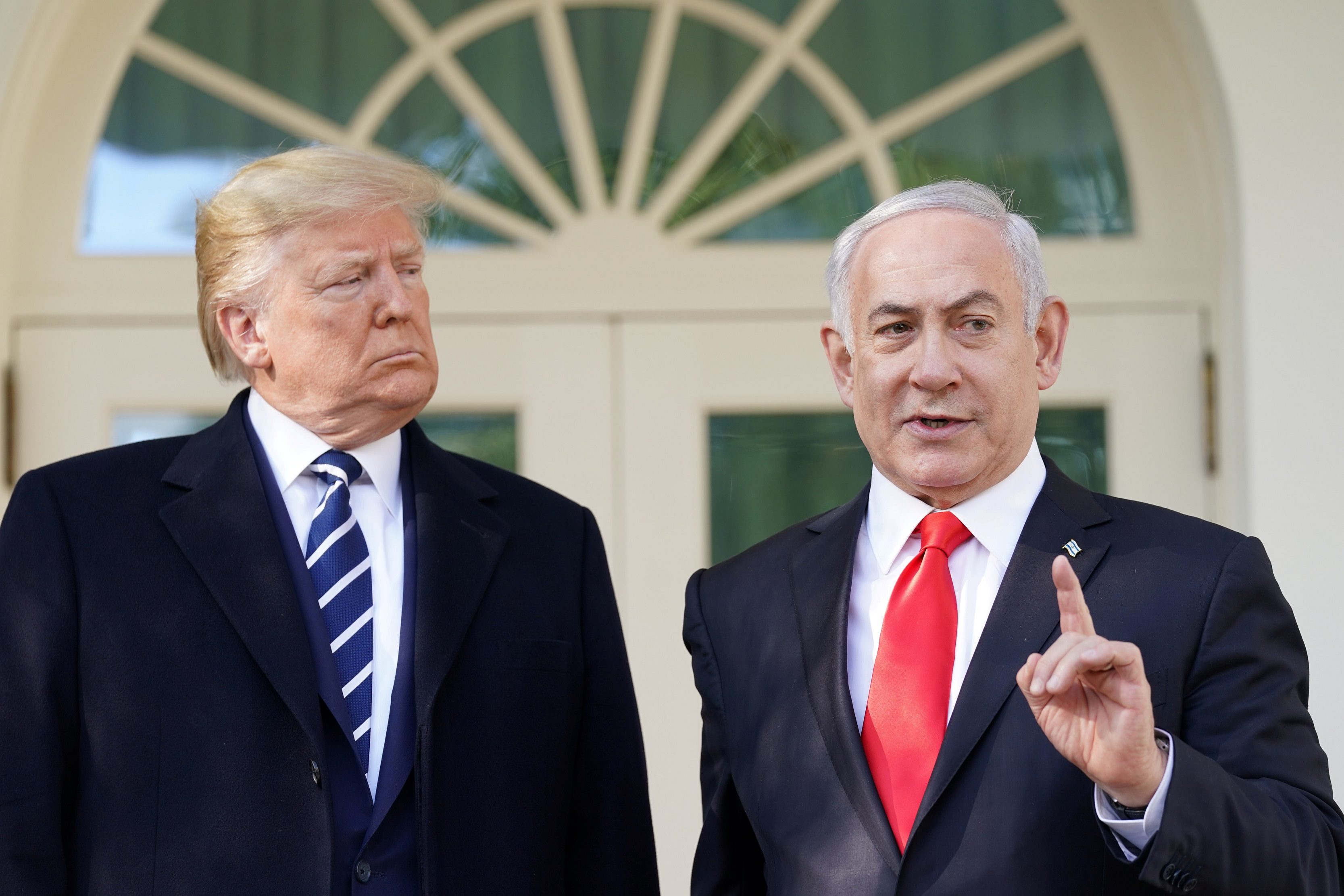 الرئيس الأمريكي مع رئيس وزراء إسرائيل/رويترز