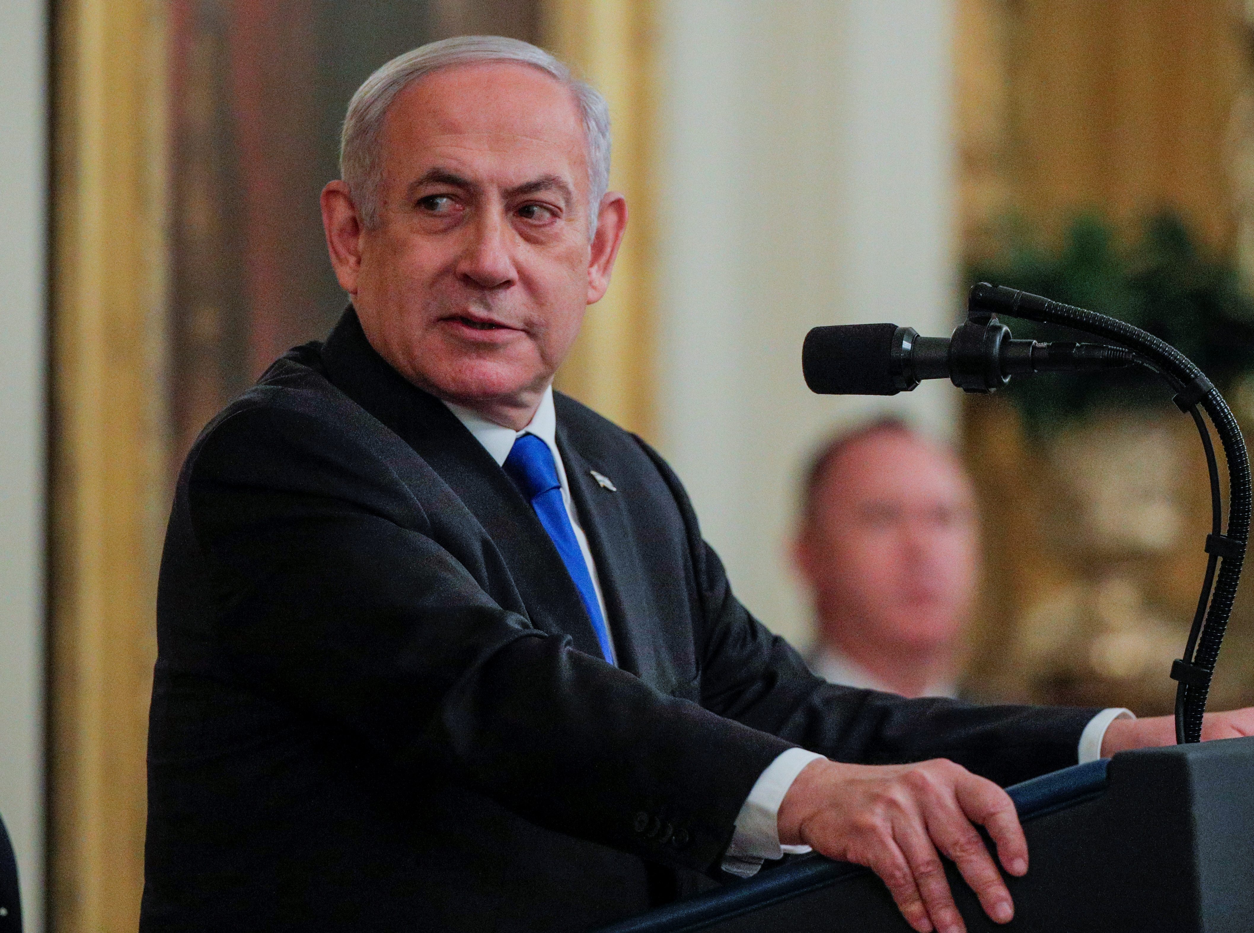 من بينها نزع سلاح حماس وحل مشاكل اللاجئين خارج إسرائيل.. نتنياهو لخّص خطة ترامب في 6 نقاط