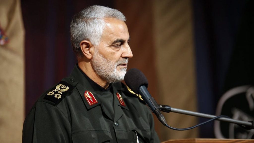 قاسم سليماني قائد فيلق القدس الذي قتلته أمريكا - مواقع التواصل
