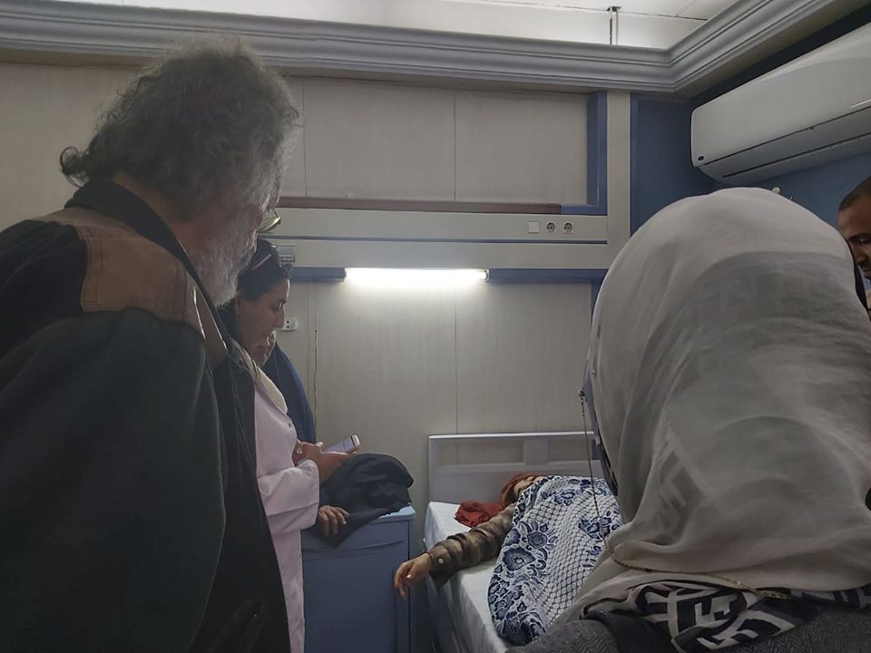 المسؤولون هدَّدوهم بالنقل في حال غيابهم.. مصرع طبيبتين وسائق وهم في طريقهم لحضور تدريب لوزارة الصحة المصرية