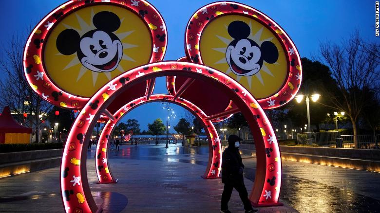 ذعر كورونا يضرب الشركات بعنف.. فهل يصمد اقتصاد الصين أمام الآثار المدمرة؟