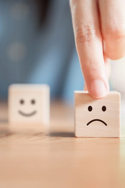 istock \ التخلص من المشاعر السلبية 