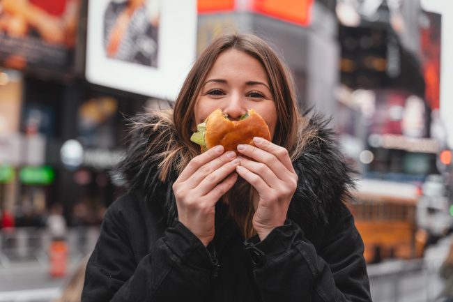 الجوع في الشتاء لا مفر منه.. وهكذا تسيطر على زيادة الوزن قبل الربيع