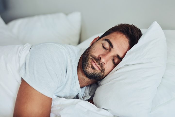 istock\ ساعات النوم المثالية حسب العمر 