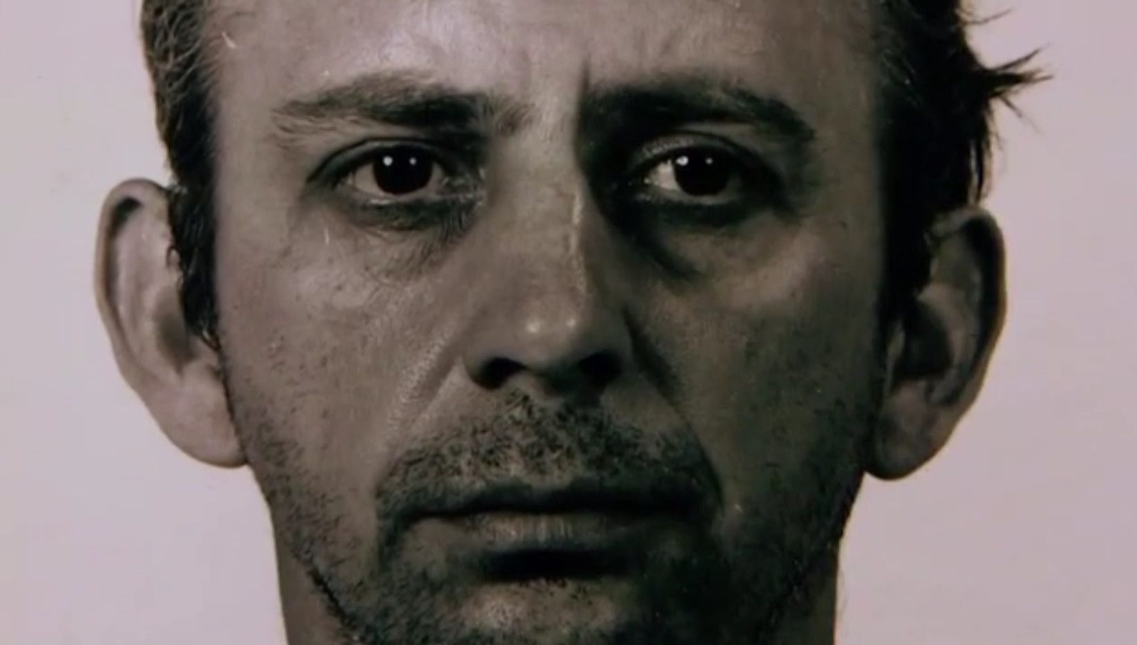 قتل واغتصب 14 ضحية وأكل لحومهم، من هو القاتل المتسلسل يواكيم كرول؟