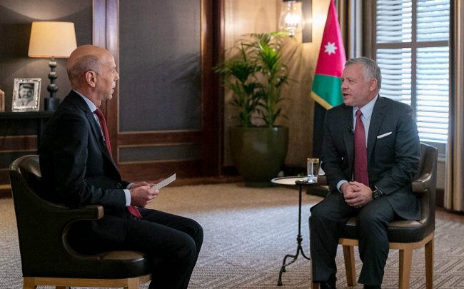 العاهل الأردني يدعو إسرائيل لاستئناف الحوار ويكشف أن المملكة كانت مهددة من «وكلاء إيران»