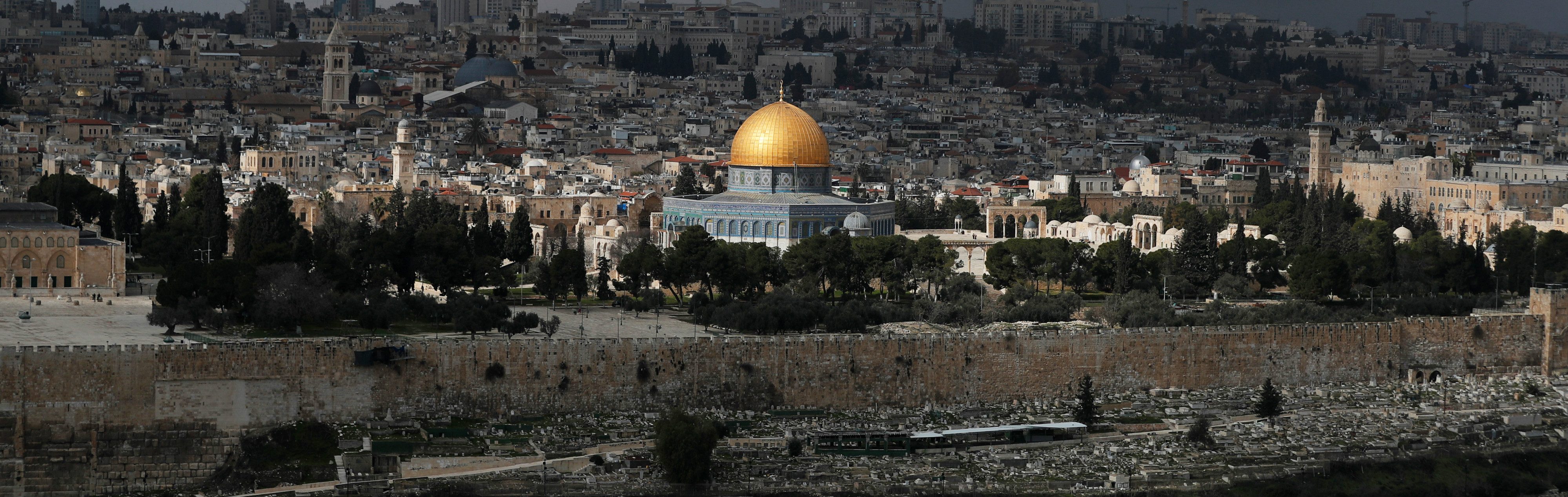 “القضية التي وحّدت العرب دوماً تتلاشى بهدوء”.. لماذا كانت الاستجابة العربية حول صفقة القرن صامتة وخجولة؟
