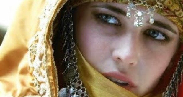 السيدة الحرة