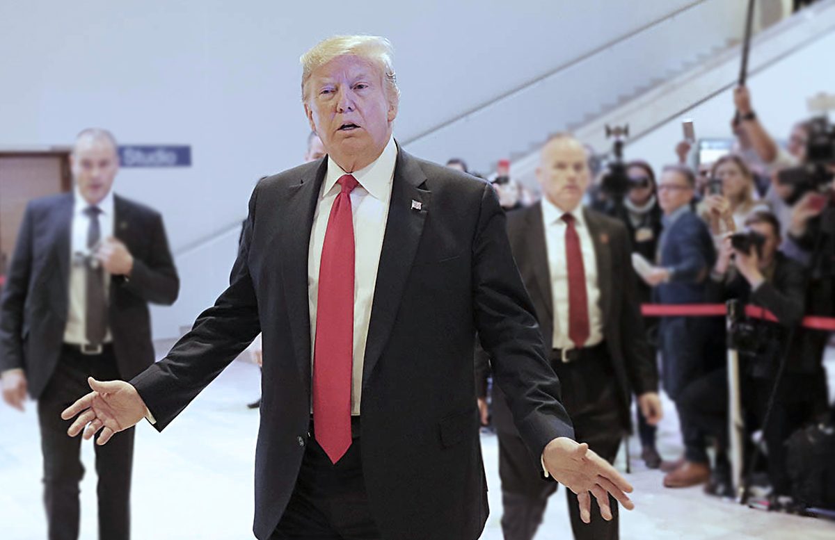 استخف بكورونا لكنه قد يطيح به من الرئاسة.. الخسائر الاقتصادية والبشرية المتوقعة للفيروس تهدد مستقبل ترامب