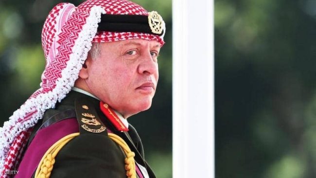 “لهذا قابلتُ شارون مرتين والقادة لا يختارون نظراءهم”.. حينما كتب ملك الأردن مذكراته الشخصية