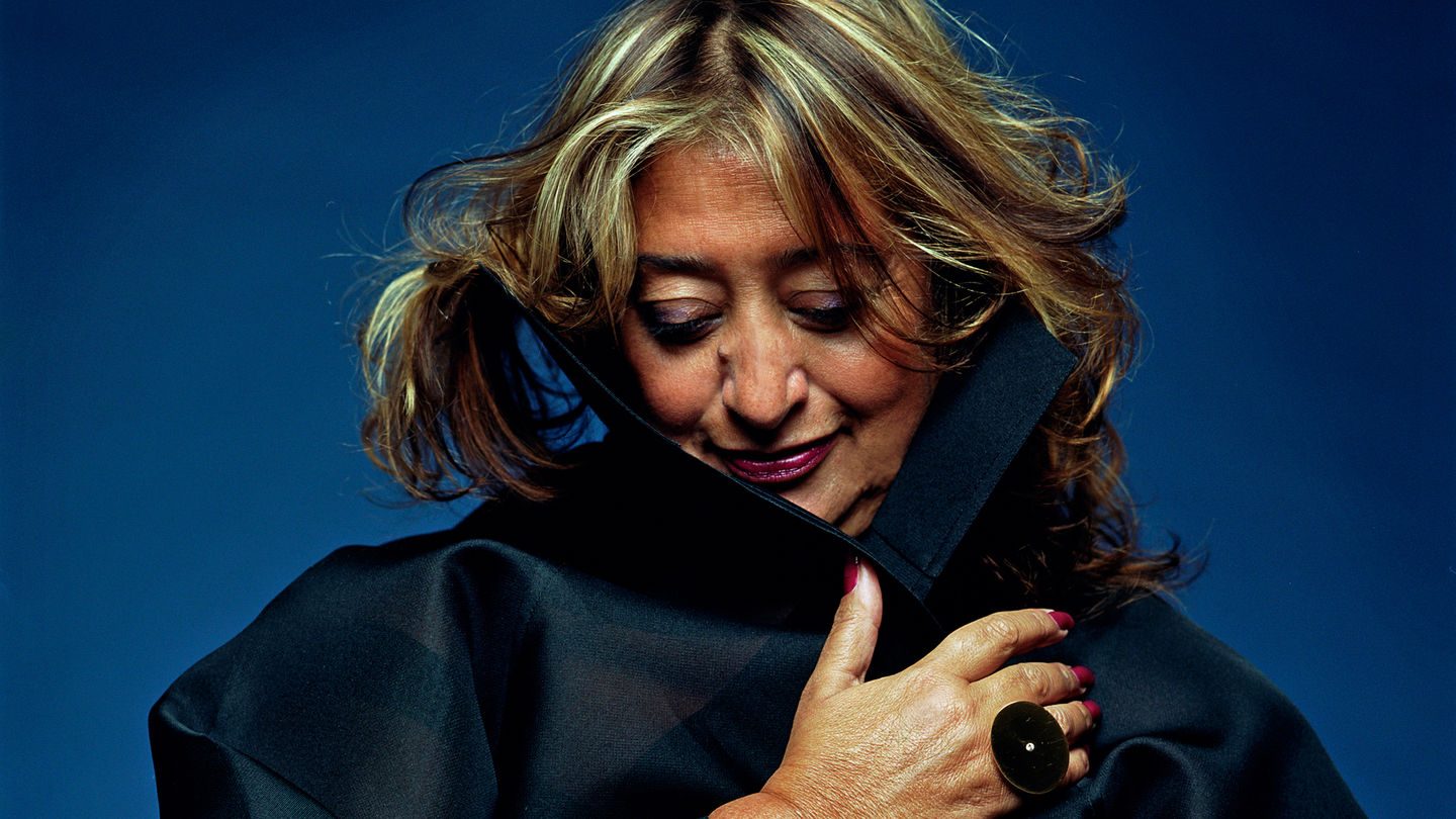 معماريون عرب غيَّروا العالم.. كيف زينت العراقية زها حديد وجه فن العمارة؟