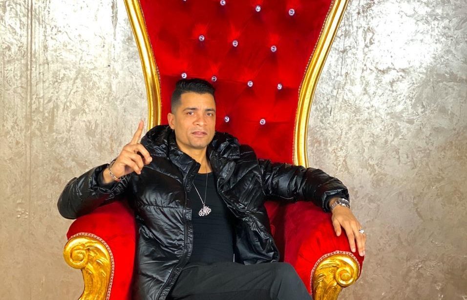 حسن شاكوش وحمو بيكا في حفل بموسم الرياض