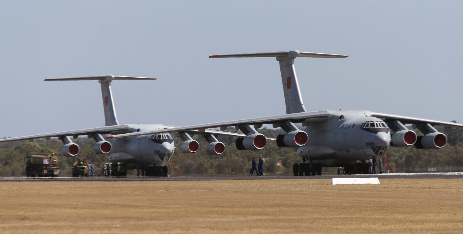 انطلقتا من قاعدة سويحان الإماراتية.. ليبيا ترصد طائرتَي شحن عسكريتين أُرسلتا من أبوظبي إلى حفتر