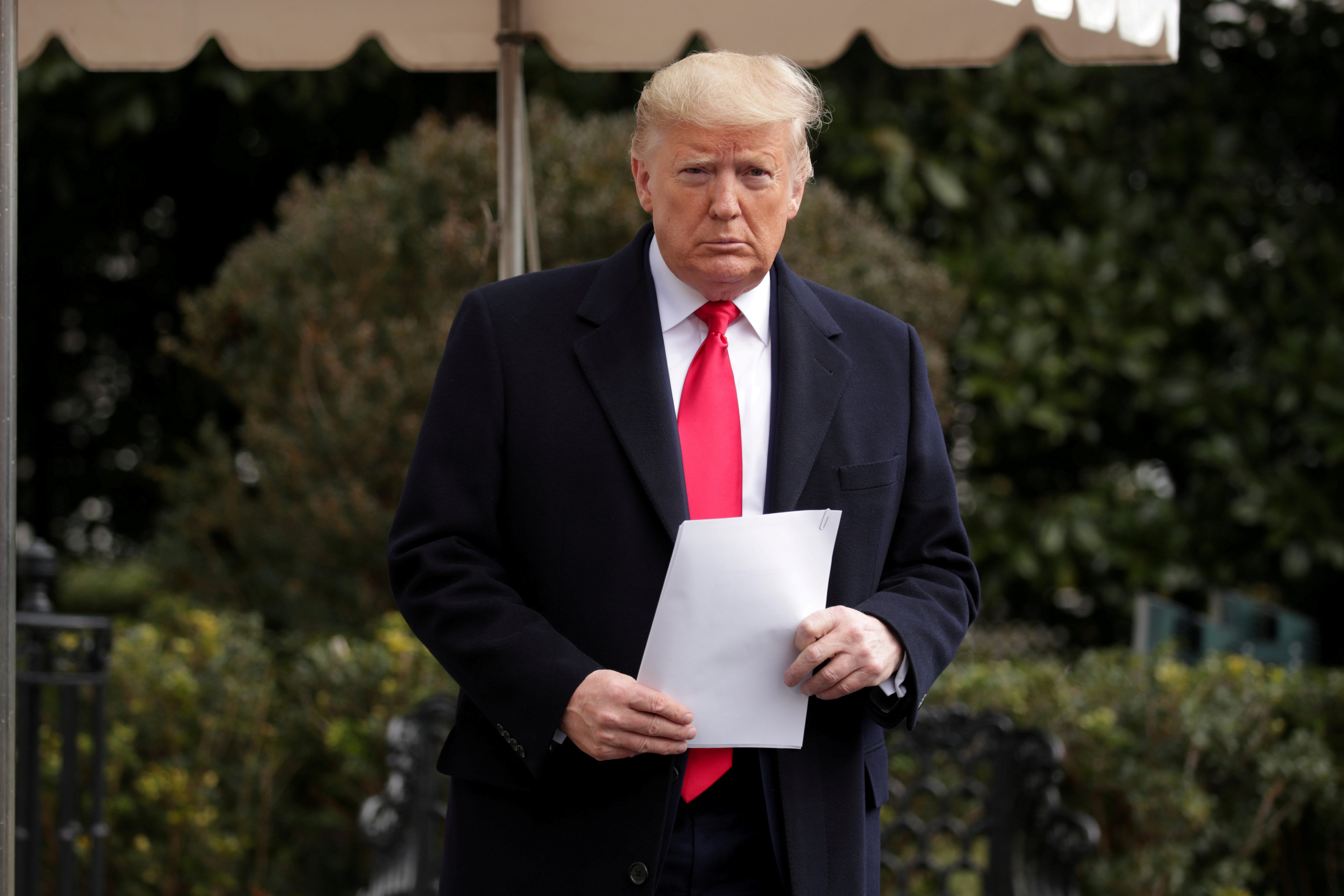 ترامب يعرض بيع 15 مليون برميل من الاحتياطي النفطي الأمريكي