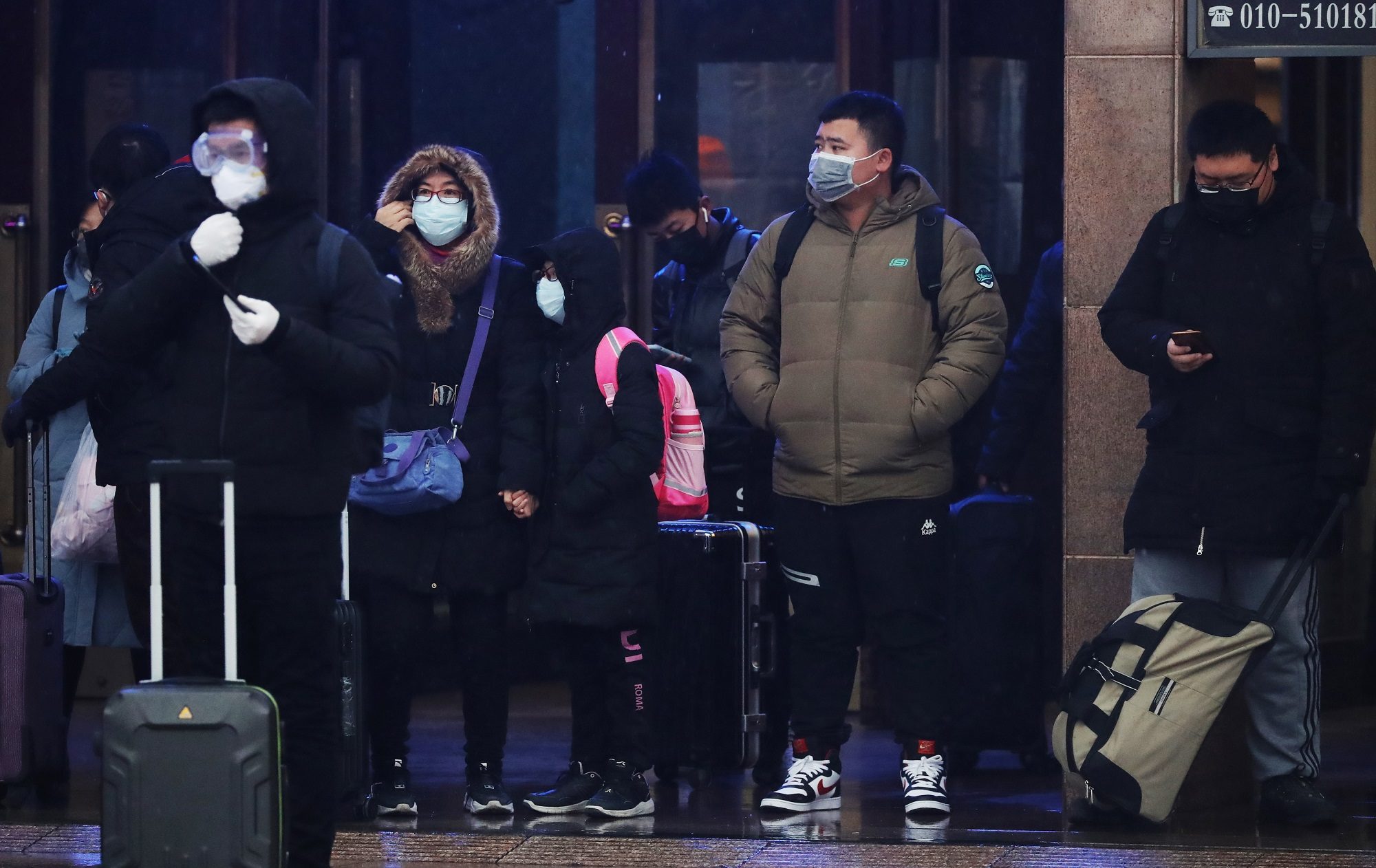 كورونا يقتل 143 شخصاً في يوم والإصابات تتخطى 67 ألفاً، وأمريكا ستجلي مواطنيها من سفينة “أميرة الألماس”