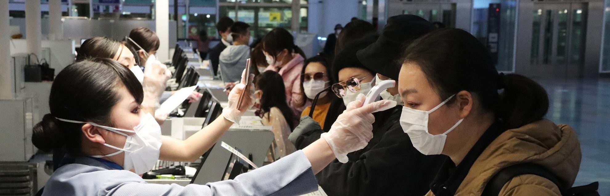 كورونا يحصد قتلاه بسرعة متزايدة! ارتفاع عدد الوفيات لـ304، وتسجيل إصابة خامسة في الإمارات