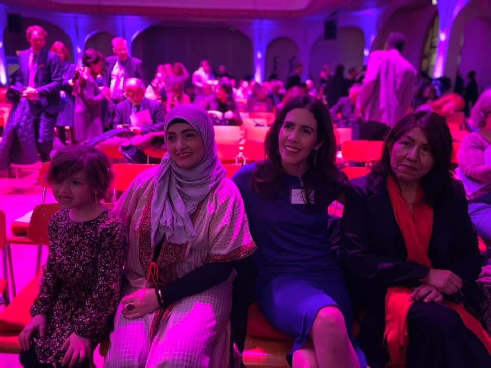 هدى الصراري يمنية تفوز بجائزة لحقوق الإنسان