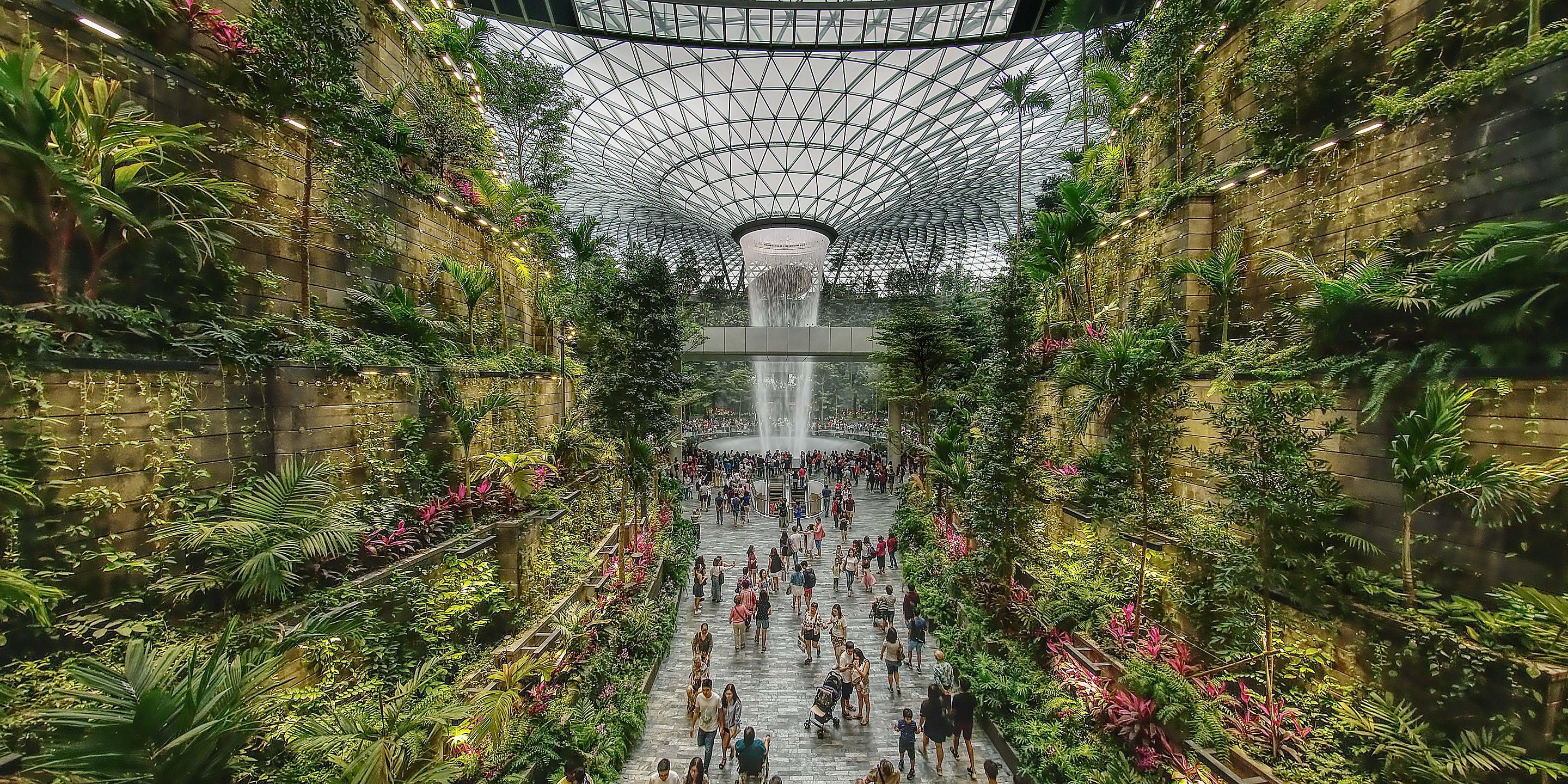 ستتمنى لو فاتتك الطائرة.. أفضل فنادق المطارات في العالم