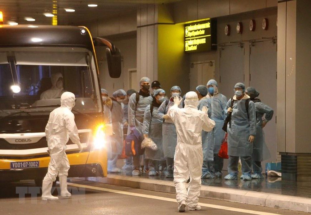 الكويت توقف جميع الرحلات من وإلى إيران بسبب كورونا.. وإيطاليا تُسجل أول وفاة بالفيروس