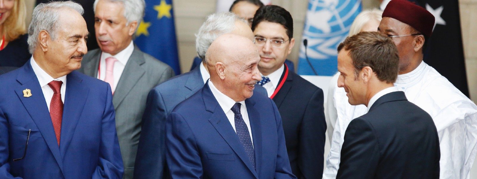 الحظر بحراً وجواً لكن متاح براً لحفتر.. تفاصيل غريبة للخطة الأوروبية لمنع دخول السلاح إلى ليبيا