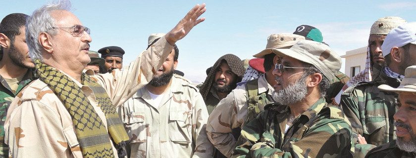 اللعب بالنار.. وقف إنتاج النفط الليبي وراءه دولة عربية ويهدد بتفتيت البلاد لـ4 دويلات