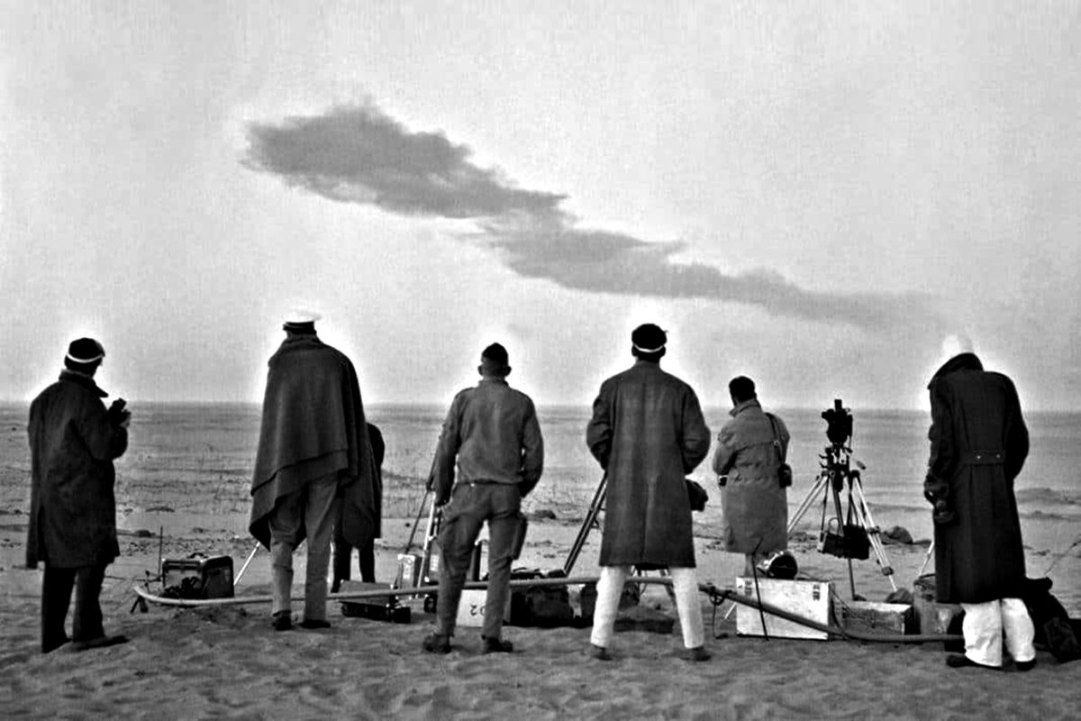 “نتائج العينات أُتلفت لطمس الحقيقة”.. فرنسا تحتفل بالذكرى الـ60 لتجاربها النووية المروعة في الجزائر