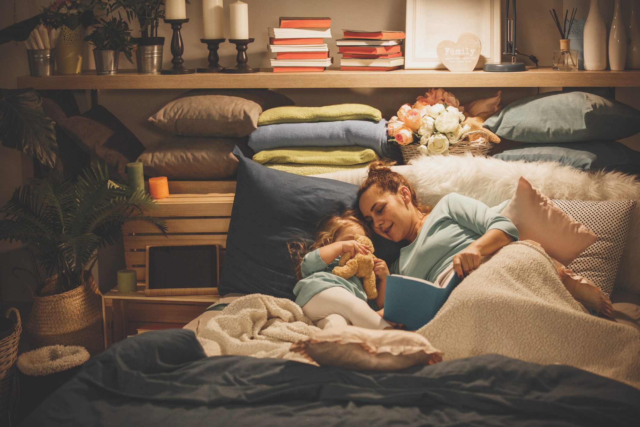 التحدي اليومي.. كيف تقنع طفلك بالذهاب إلى فراشه بسهولة؟ إليك الحلول