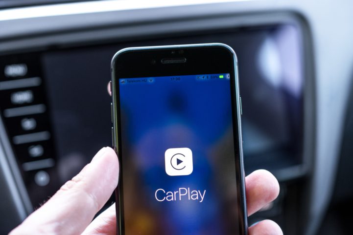 iStock/طريقة إعداد CarPlay