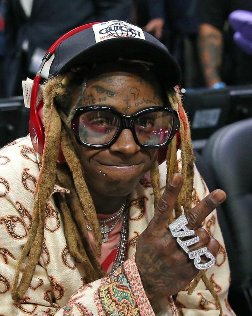 مغني الهيب هوب الأمريكي ليل واين (رويترز)