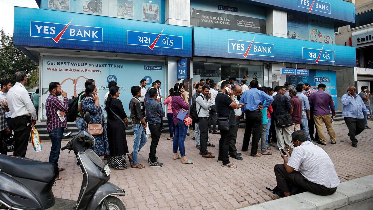 هل تكون بطاقات الائتمان أخطر من كورونا؟ بنوك صينية توقفها خوفاً من كارثة