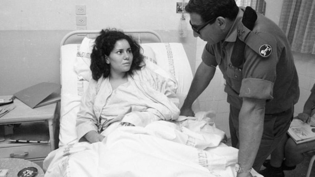 قصة تيريزا هلسة