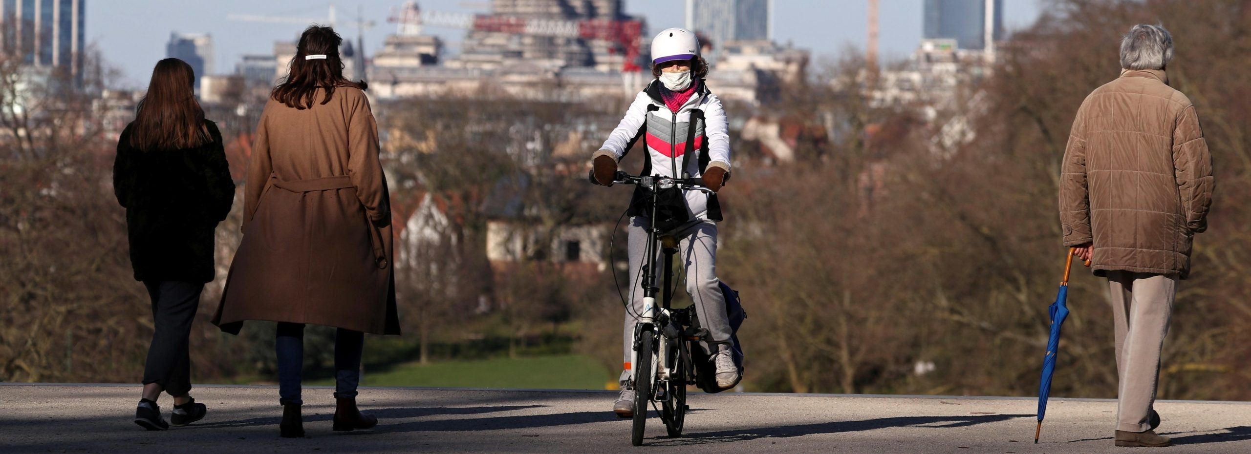 عالم ما بعد كورونا.. عادات تختفي وأبطال جدد يتصدرون المشهد