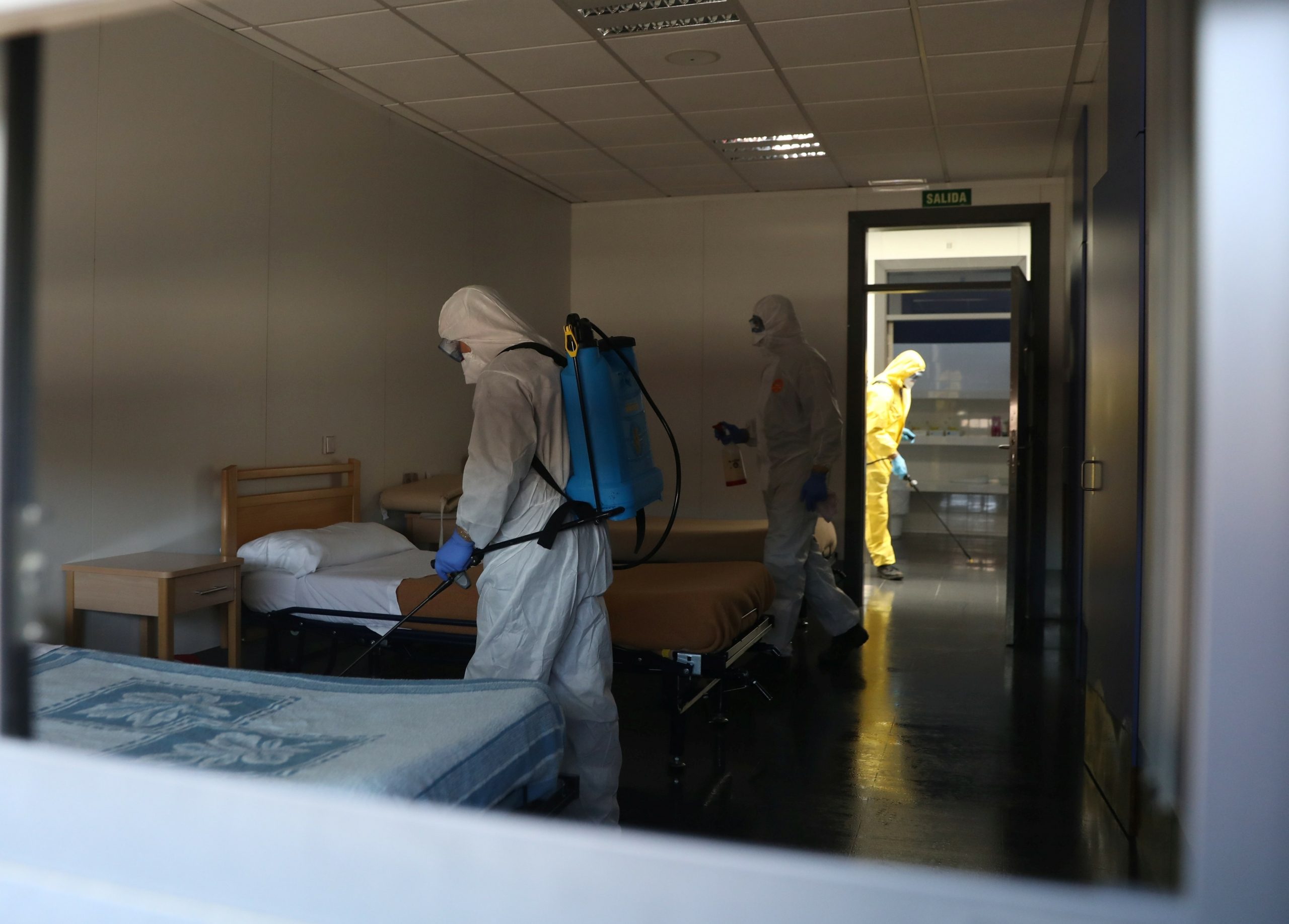 إسبانيا تستنجد بـ”الناتو” لمواجهة كورونا.. طلبت آلاف المعدات، والحلف: ليس لدينا مخزون يسمح للدعم