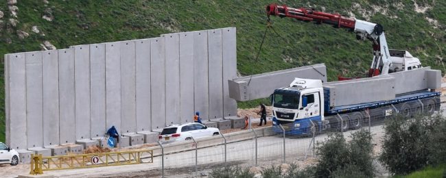 بناؤها يدمر حل الدولتين! ضغط ديمقراطي على بايدن لاستغلال زيارته لإسرائيل لوقف “مستوطنة يوم القيامة”