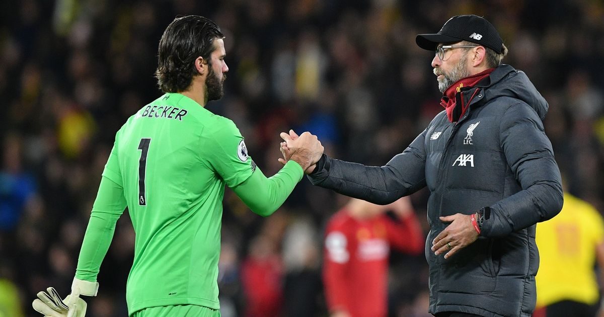 اللاعبون يريدون الرد بقوة على الجميع.. كلوب يحمل صدمة لجماهير ليفربول بخصوص أليسون