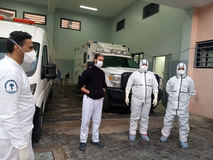 أطباء مغاربة يكافحون كورونا