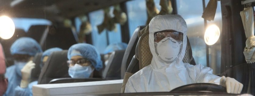 أواني رماد الجثث كشفت كذبتها الكبرى.. نيوزويك: كورونا قتل عشرات الآلاف في الصين