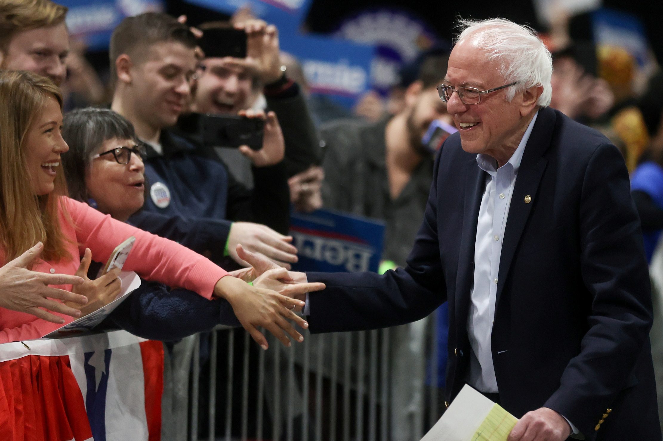 السيناتور الأمريكي بيرني ساندرز، الذي يتقدم السباق لنيل ترشيح الحزب الديمقراطي لانتخابات الرئاسة الأمريكية